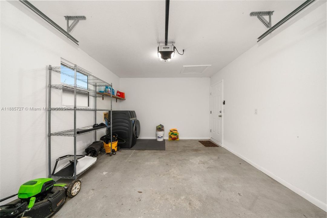 En Venta: $199,900 (3 camas, 2 baños, 0 Pies cuadrados)