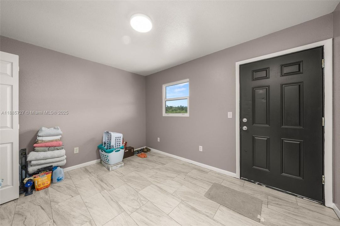 En Venta: $199,900 (3 camas, 2 baños, 0 Pies cuadrados)