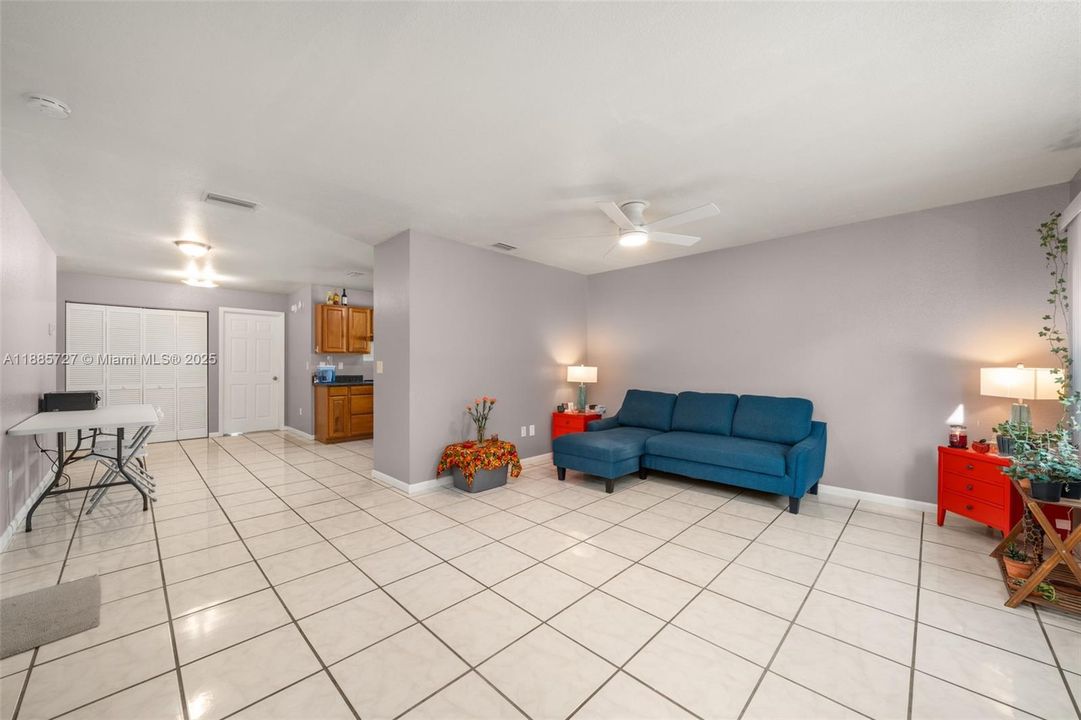 En Venta: $199,900 (3 camas, 2 baños, 0 Pies cuadrados)