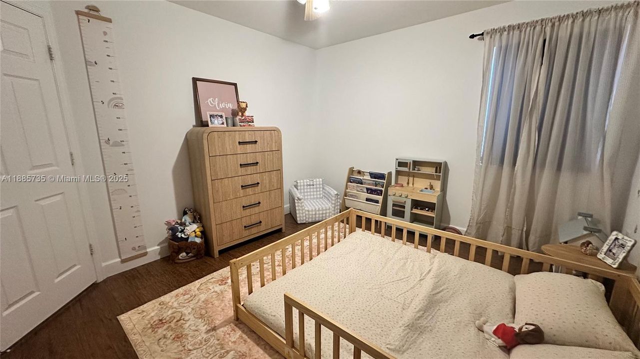 Activo con contrato: $3,390 (3 camas, 2 baños, 1744 Pies cuadrados)