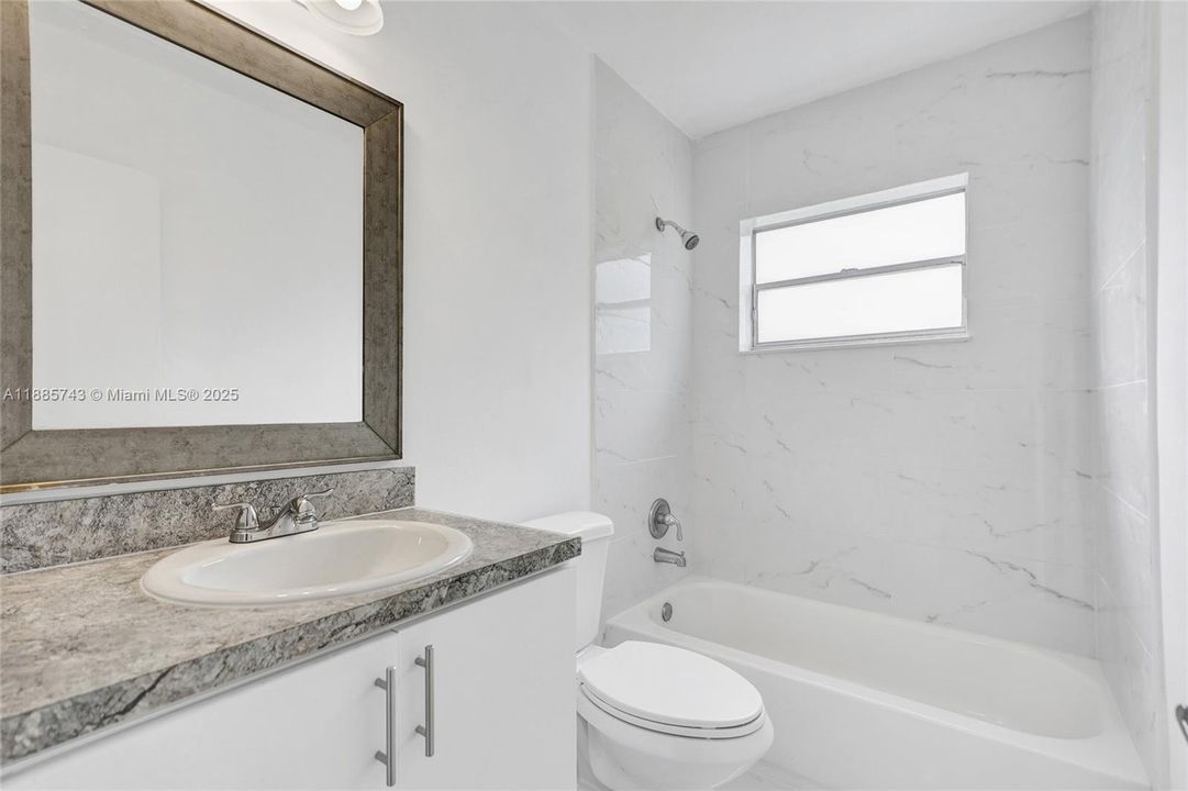 En Venta: $919,500 (0 camas, 0 baños, 905 Pies cuadrados)