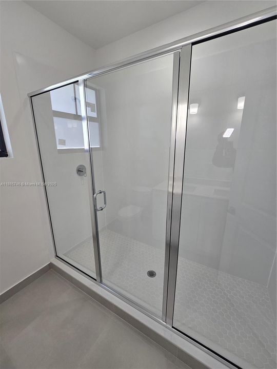 出租: $4,800 (4 贝兹, 3 浴室, 0 平方英尺)