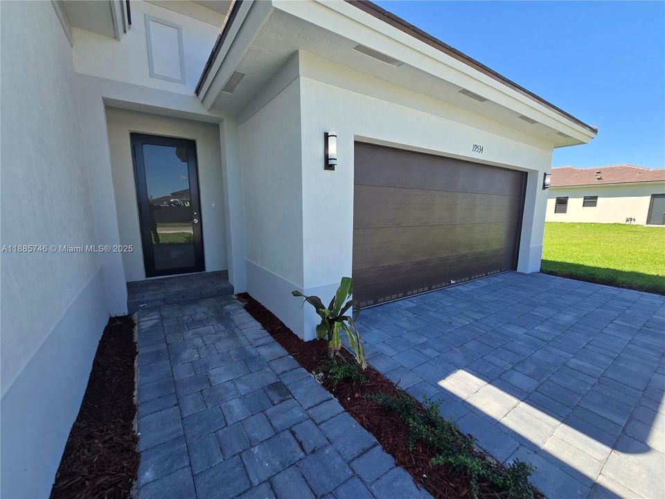 出租: $4,800 (4 贝兹, 3 浴室, 0 平方英尺)