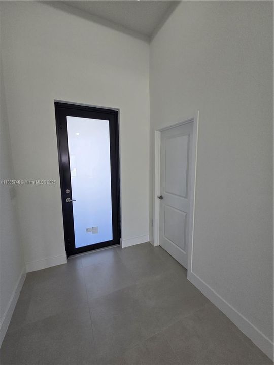 出租: $4,800 (4 贝兹, 3 浴室, 0 平方英尺)