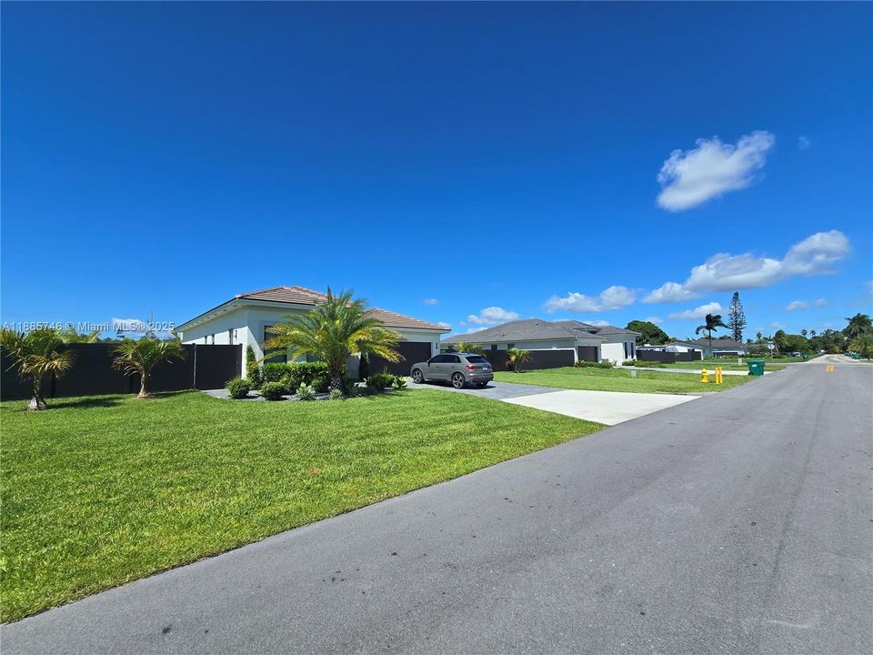 出租: $4,800 (4 贝兹, 3 浴室, 0 平方英尺)