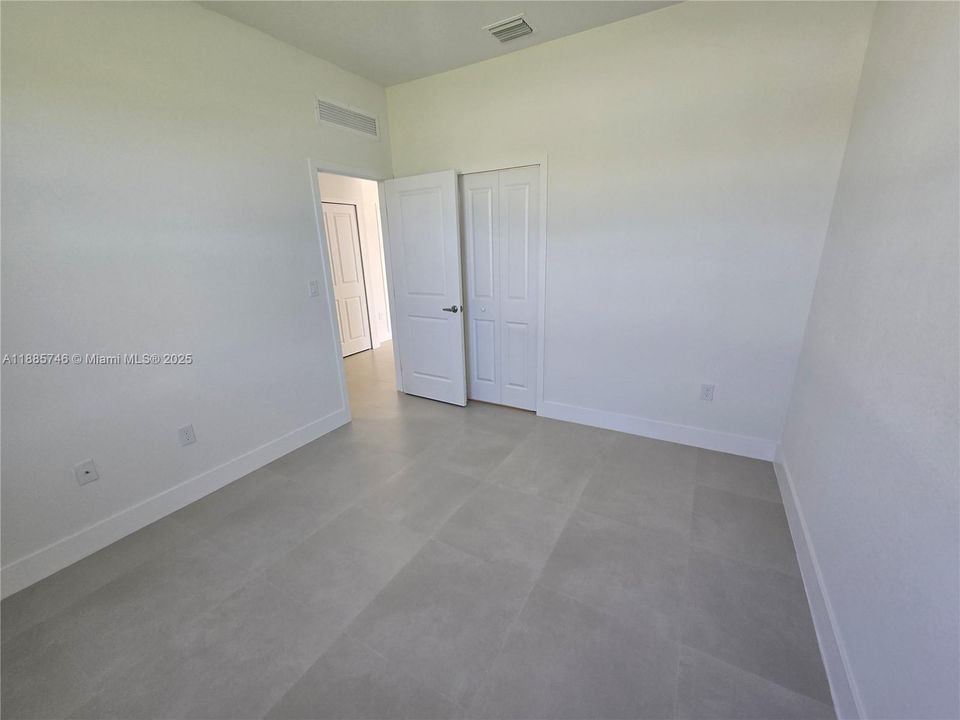 出租: $4,800 (4 贝兹, 3 浴室, 0 平方英尺)