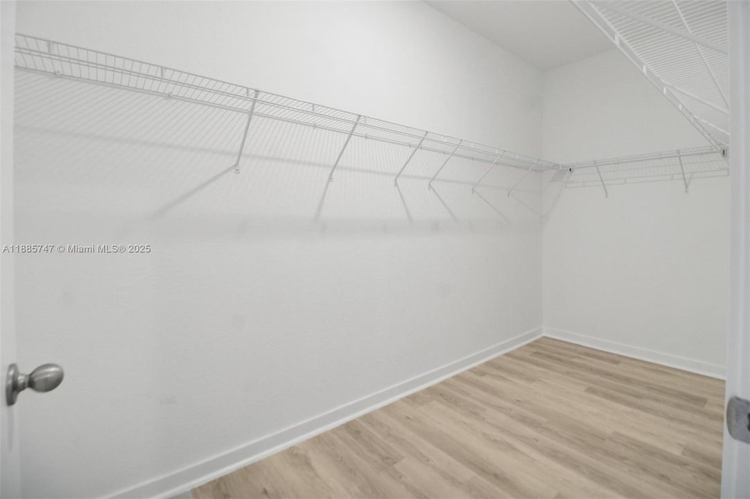 最近租的: $3,300 (3 贝兹, 2 浴室, 1597 平方英尺)