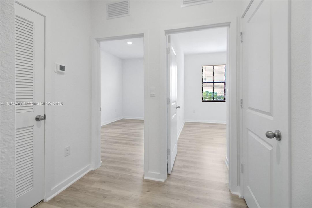 最近租的: $3,300 (3 贝兹, 2 浴室, 1597 平方英尺)