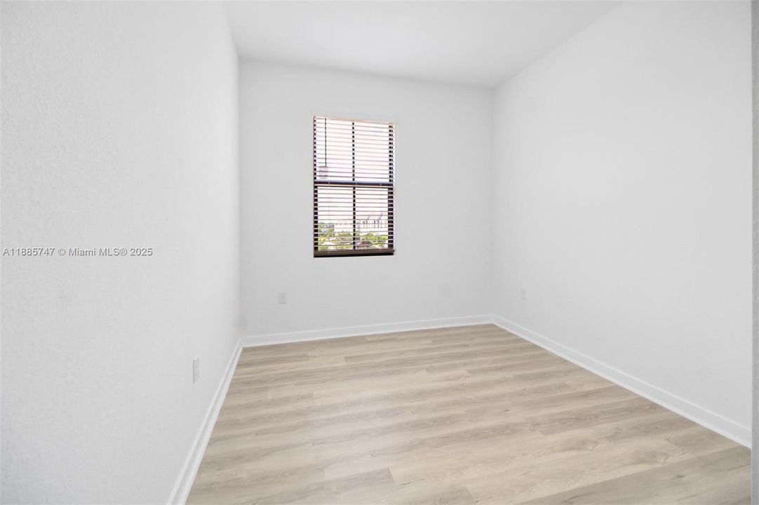 最近租的: $3,300 (3 贝兹, 2 浴室, 1597 平方英尺)