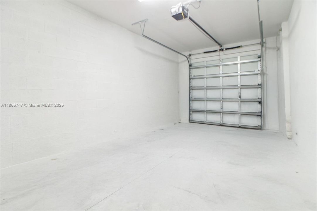 最近租的: $3,300 (3 贝兹, 2 浴室, 1597 平方英尺)