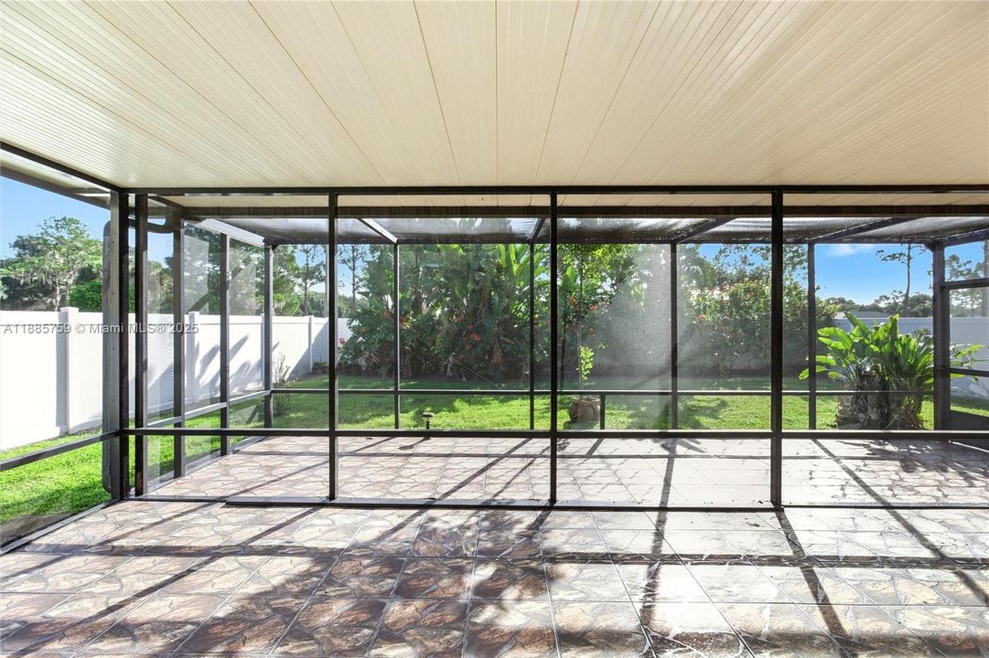 На продажу: $389,000 (4 спален, 2 ванн, 3314 Квадратных фут)