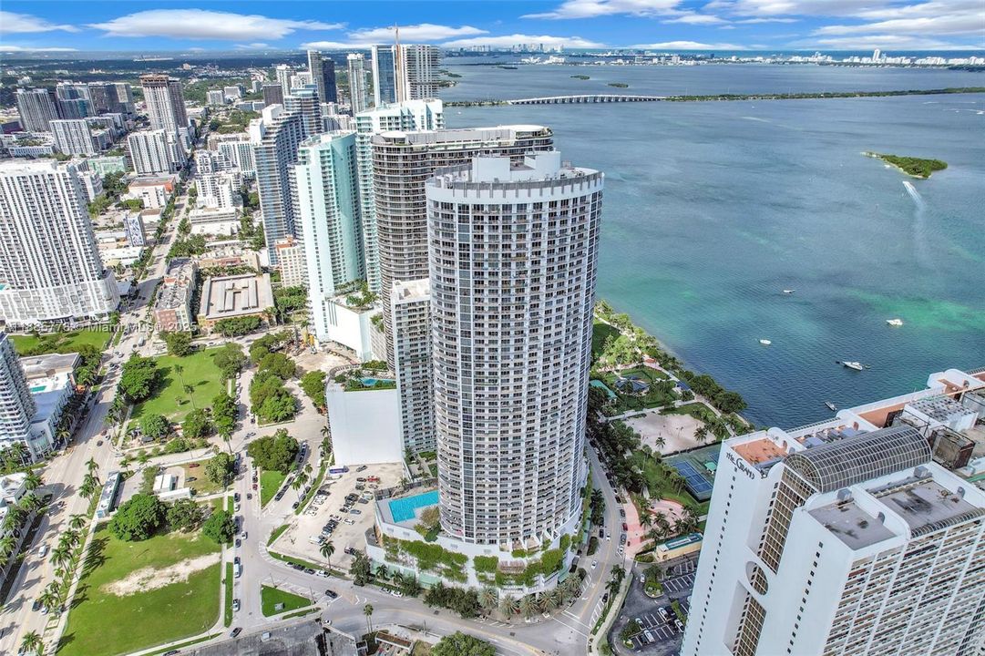 For Sale: $305,000 (0 beds, 1 baths, 503 Square Feet)