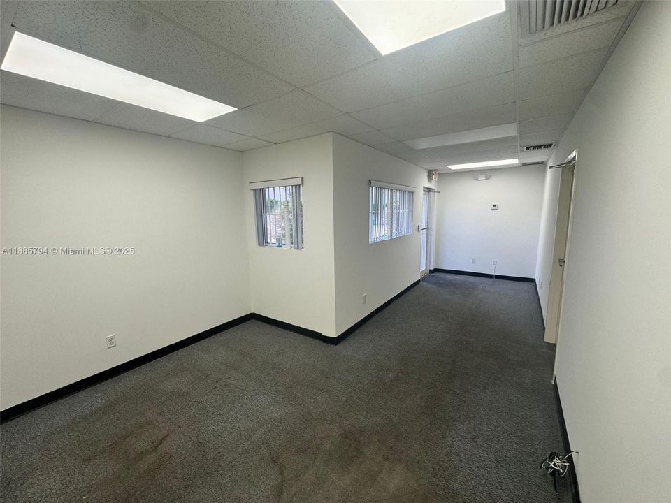 出租: $28 (0 贝兹, 0 浴室, 0 平方英尺)