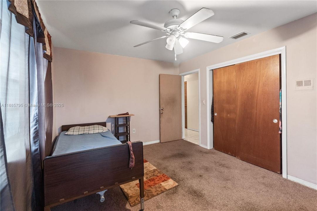 Active With Contract: $475,000 (4 beds, 3 baths, 2193 Square Feet)