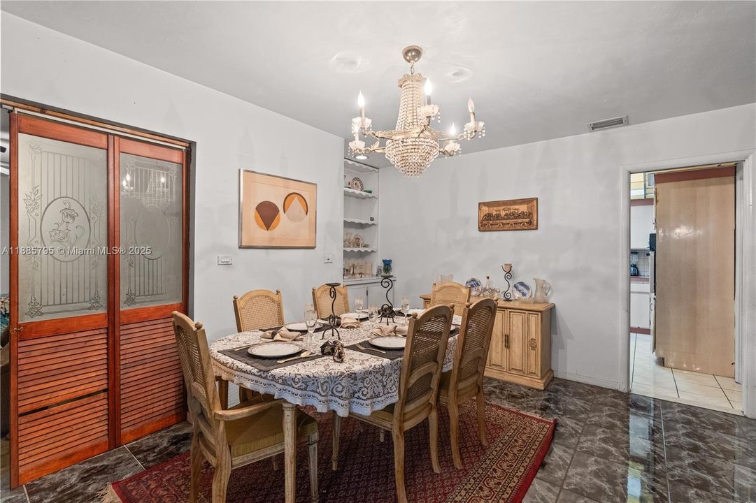 Active With Contract: $475,000 (4 beds, 3 baths, 2193 Square Feet)