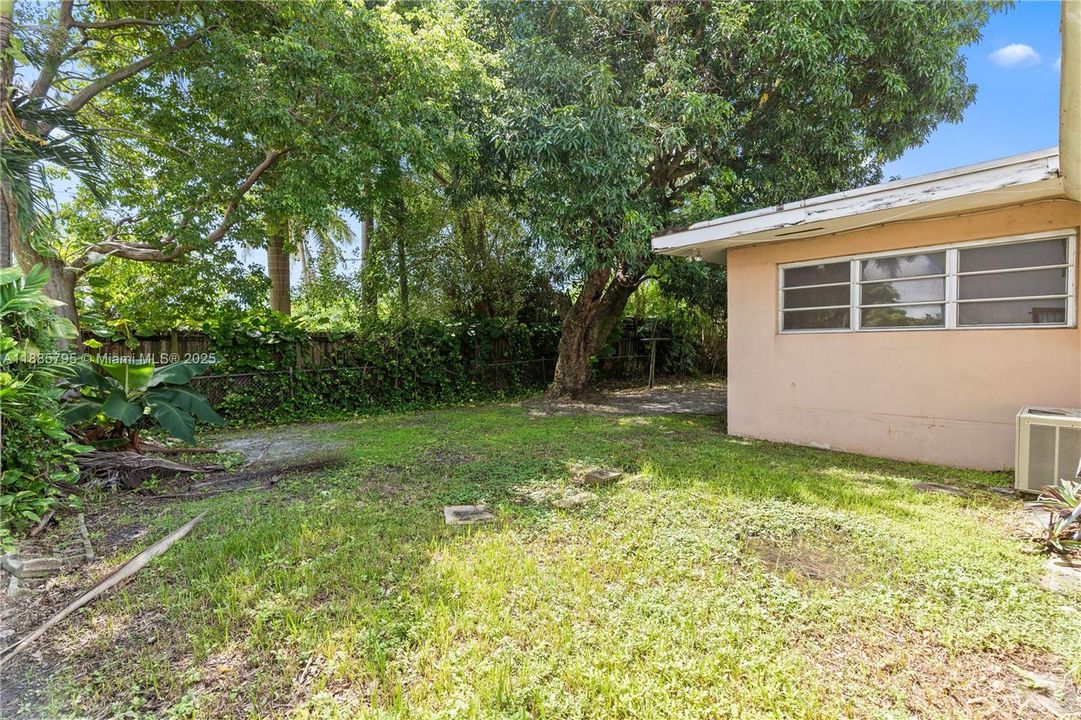 Active With Contract: $475,000 (4 beds, 3 baths, 2193 Square Feet)