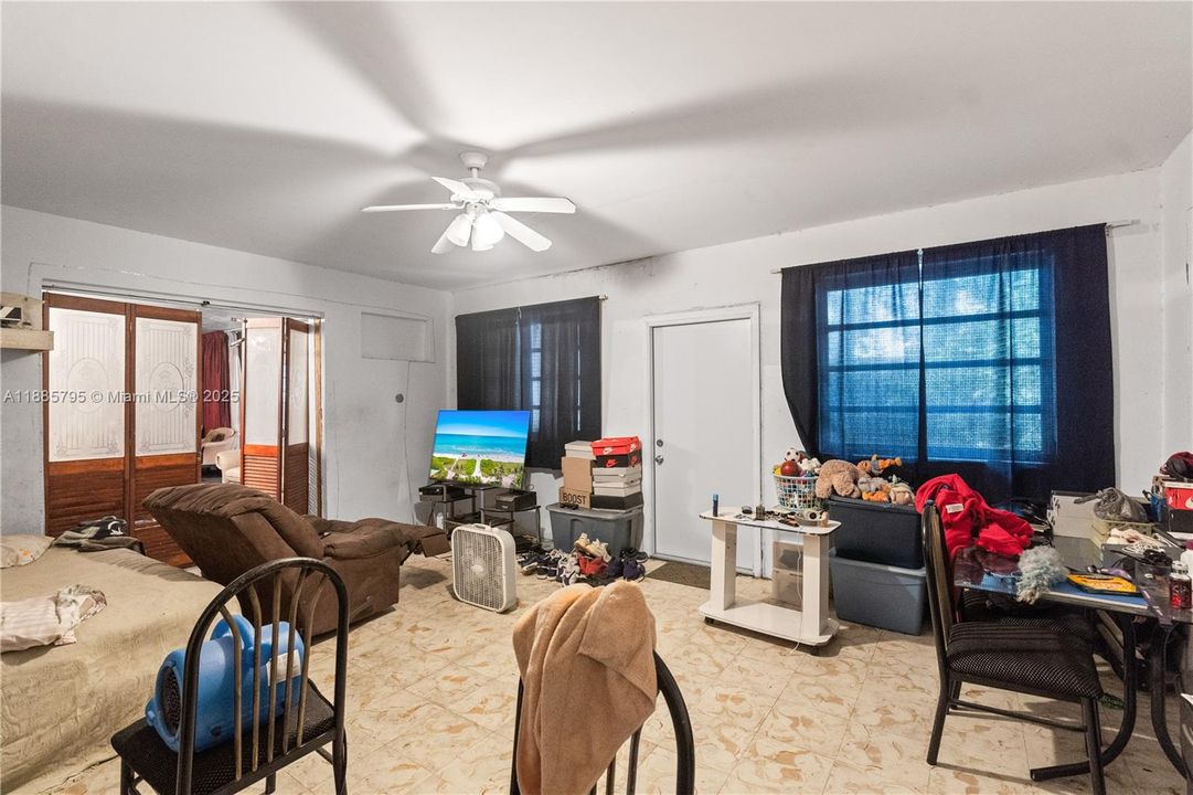 Active With Contract: $475,000 (4 beds, 3 baths, 2193 Square Feet)