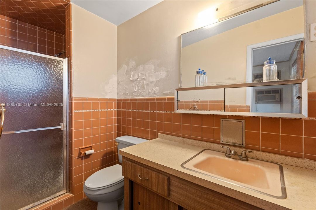 Active With Contract: $475,000 (4 beds, 3 baths, 2193 Square Feet)