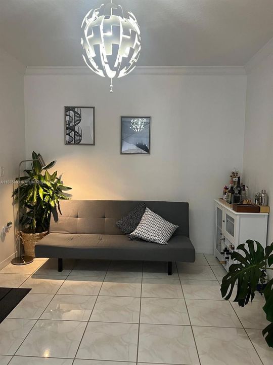 Active With Contract: $3,000 (3 beds, 2 baths, 1762 Square Feet)