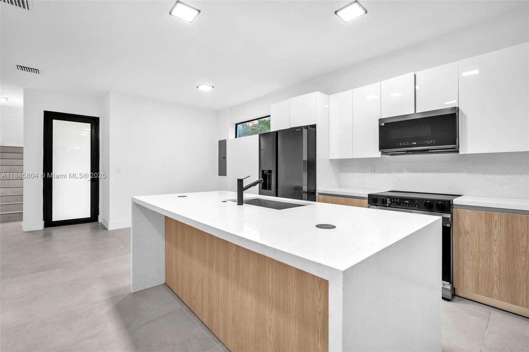 For Sale: $1,500,000 (0 beds, 0 baths, 0 Square Feet)