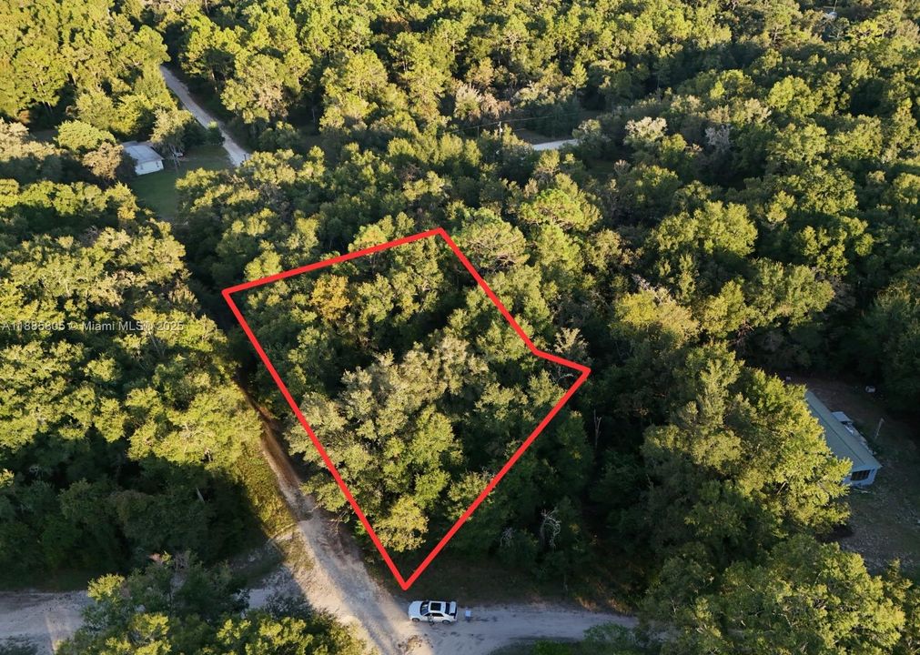 En Venta: $19,000 (0.69 acres)