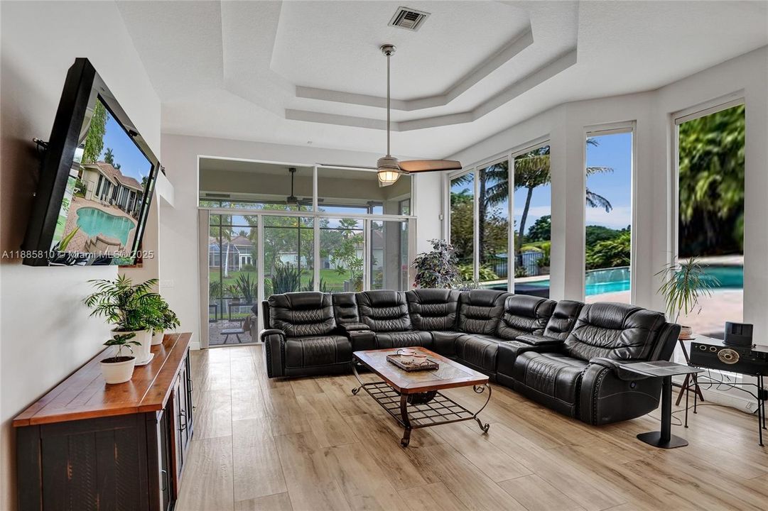 待售: $1,149,900 (5 贝兹, 3 浴室, 2942 平方英尺)