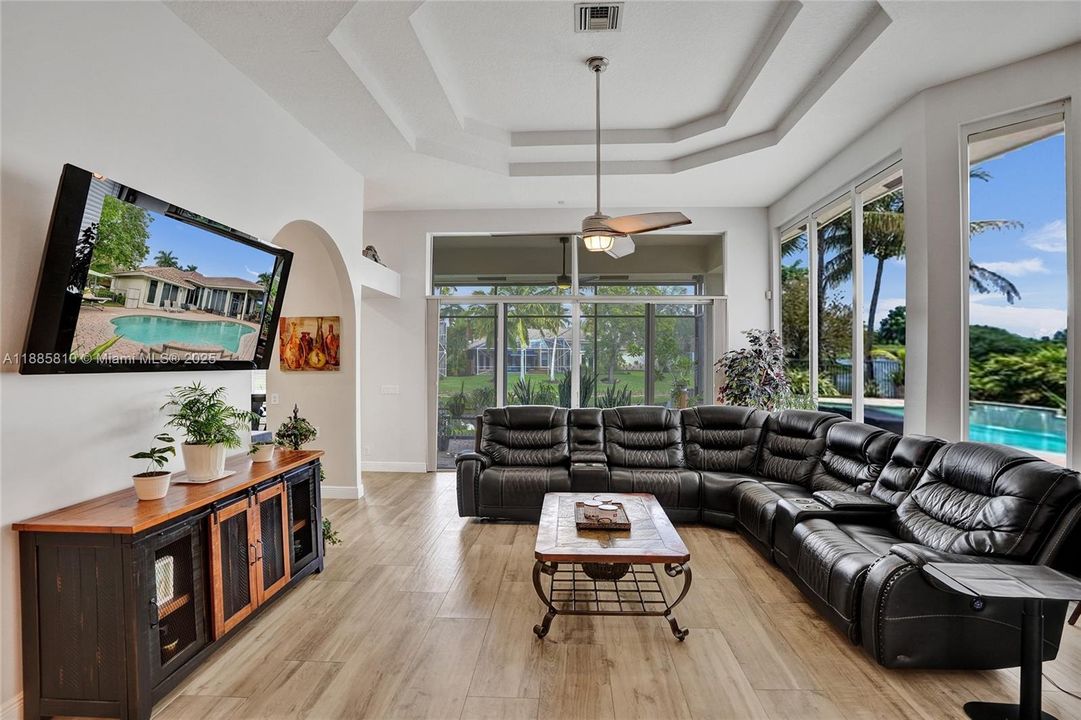 待售: $1,149,900 (5 贝兹, 3 浴室, 2942 平方英尺)