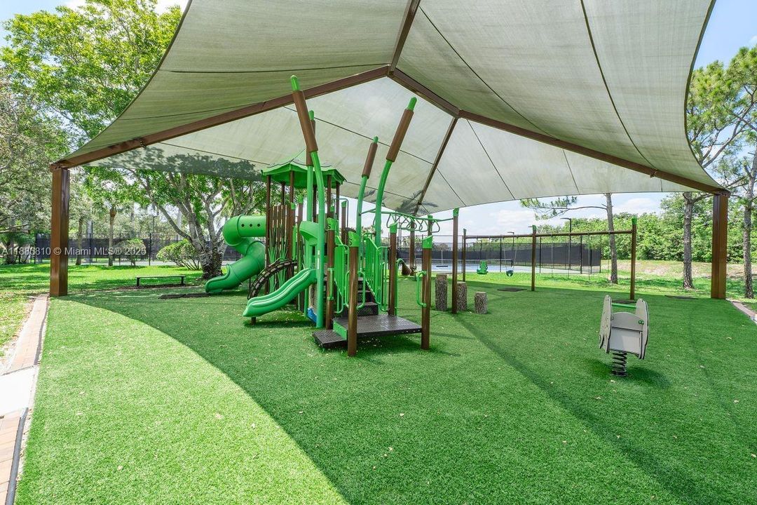 待售: $1,149,900 (5 贝兹, 3 浴室, 2942 平方英尺)