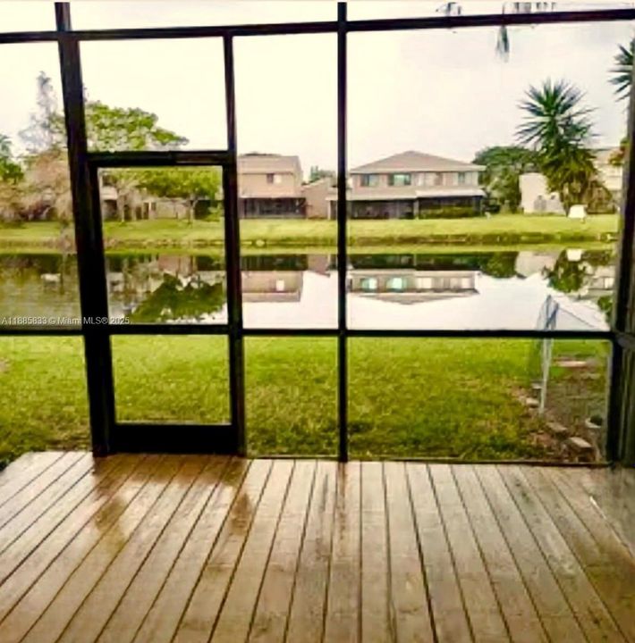 En Venta: $379,999 (2 camas, 2 baños, 1216 Pies cuadrados)