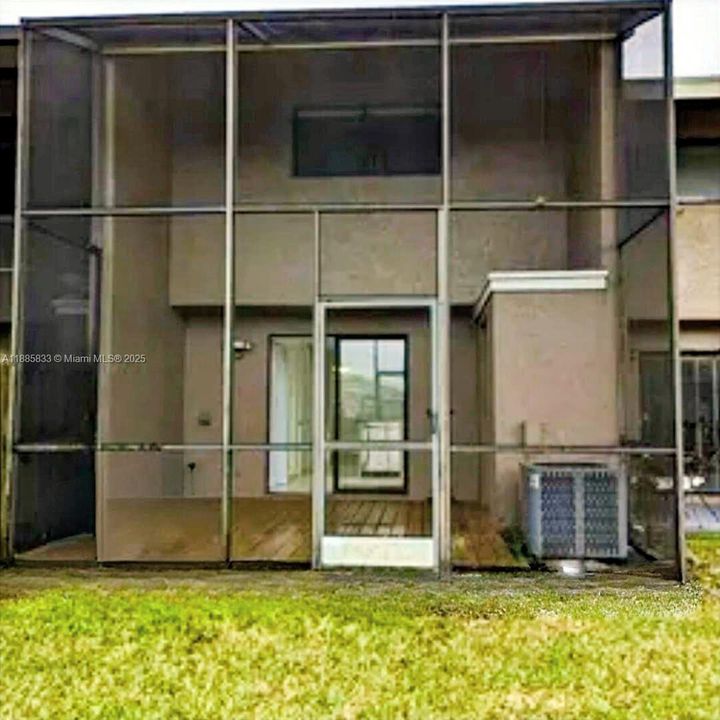 En Venta: $379,999 (2 camas, 2 baños, 1216 Pies cuadrados)