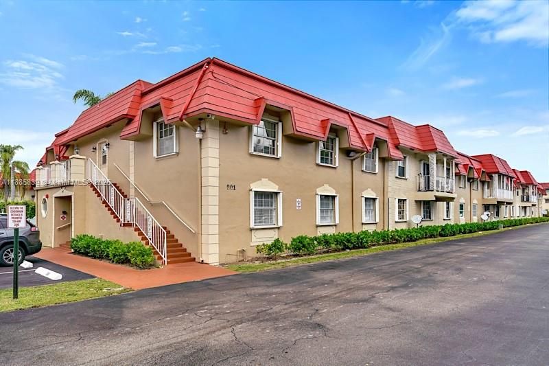 Recently Rented: $1,750 (2 beds, 2 baths, 1100 Square Feet)