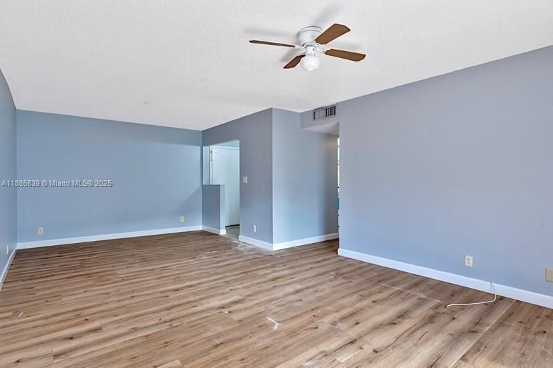 Recently Rented: $1,750 (2 beds, 2 baths, 1100 Square Feet)