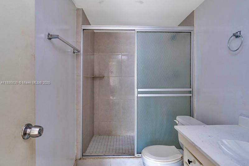 Recently Rented: $1,750 (2 beds, 2 baths, 1100 Square Feet)