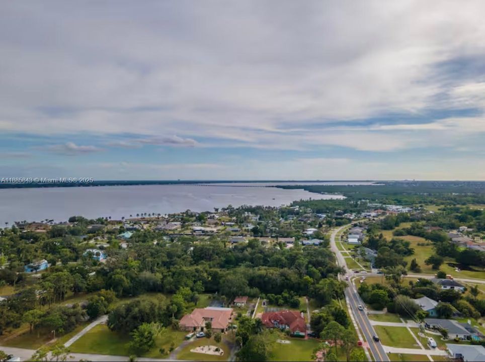 For Sale: $550,000 (3 beds, 2 baths, 0 Square Feet)