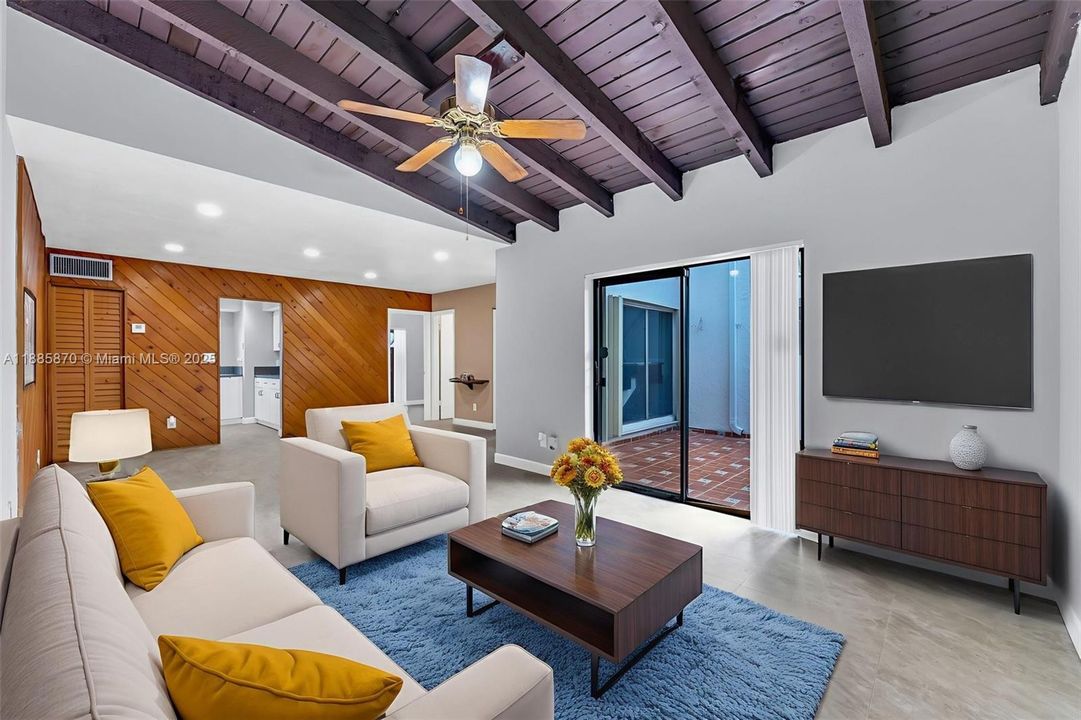 For Sale: $465,000 (3 beds, 2 baths, 1365 Square Feet)