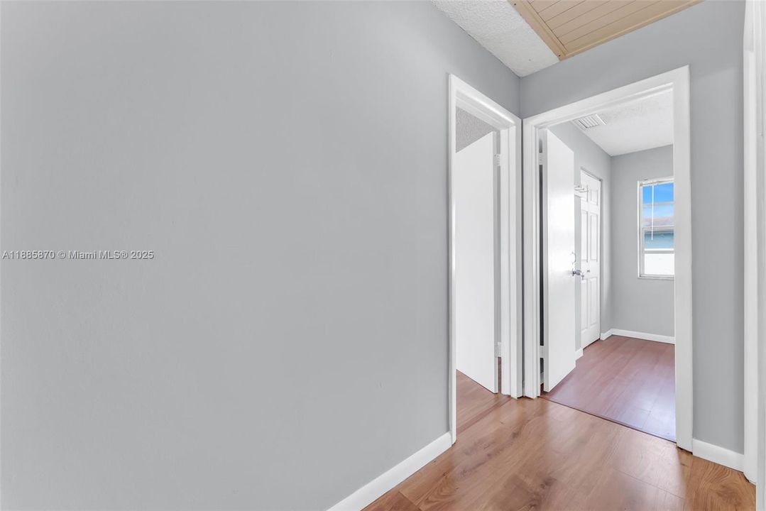 For Sale: $465,000 (3 beds, 2 baths, 1365 Square Feet)