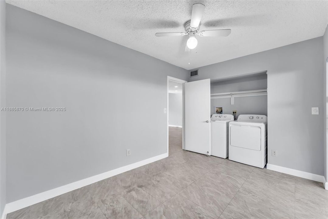 For Sale: $465,000 (3 beds, 2 baths, 1365 Square Feet)