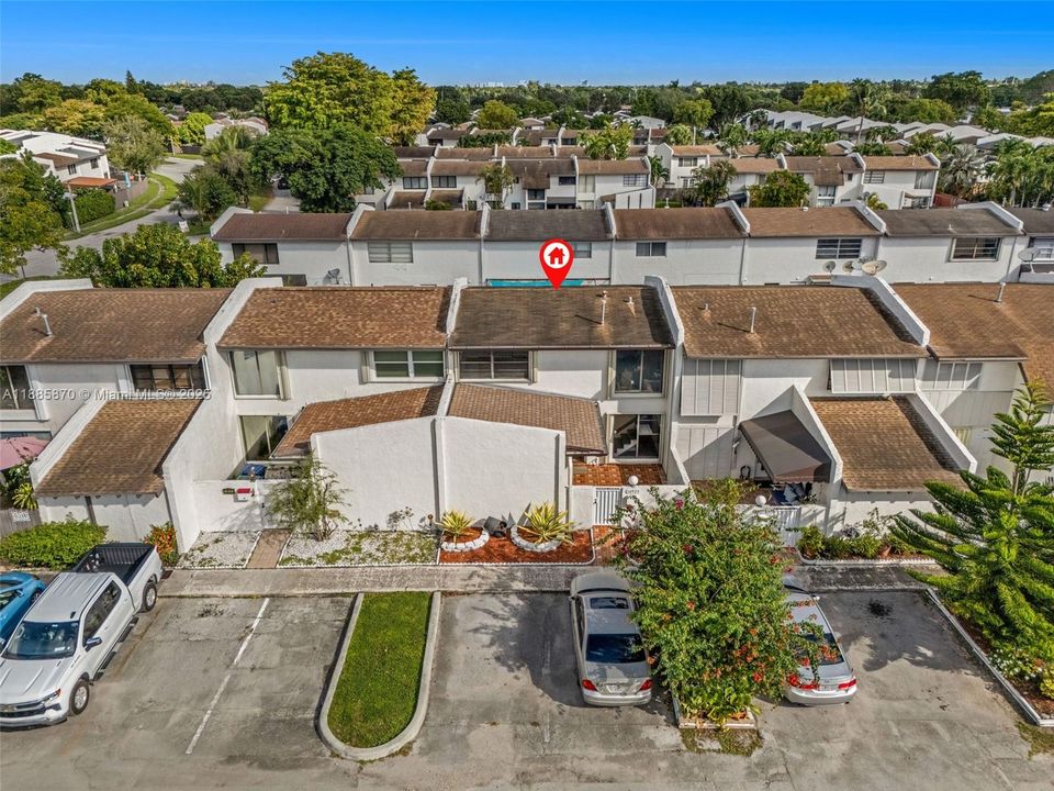 For Sale: $465,000 (3 beds, 2 baths, 1365 Square Feet)