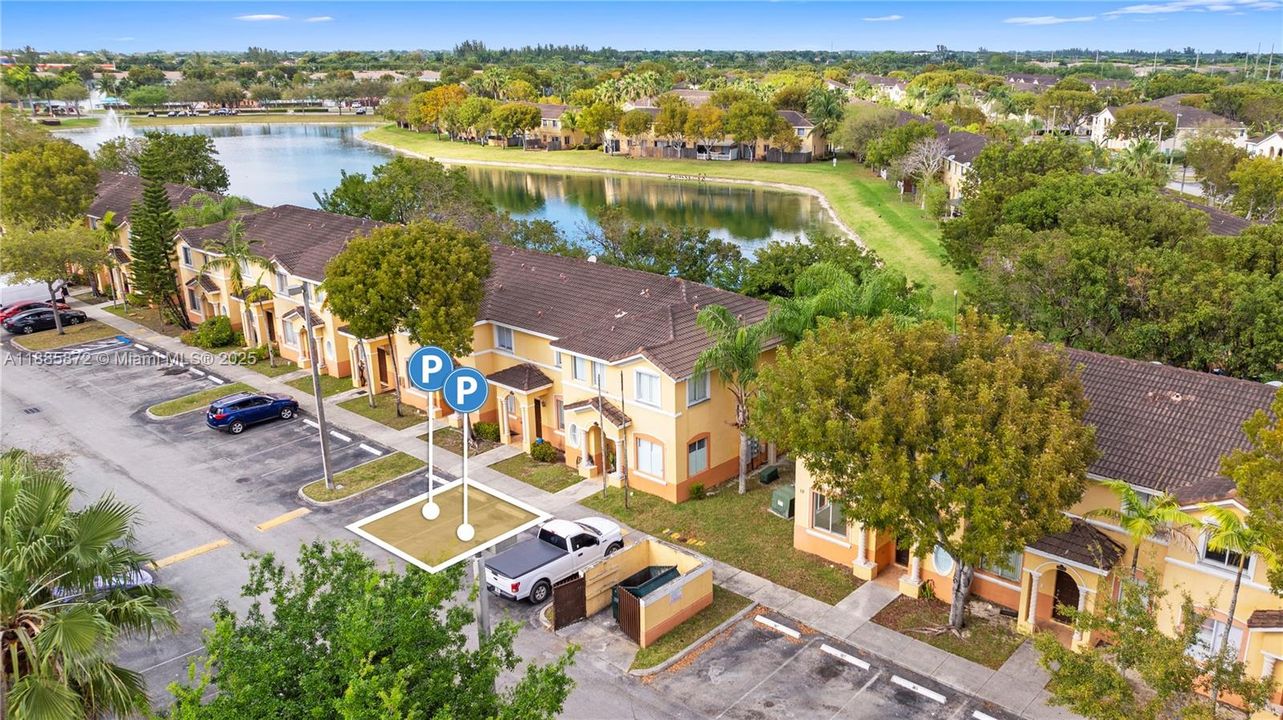 Под контрактом: $286,990 (3 спален, 3 ванн, 1423 Квадратных фут)