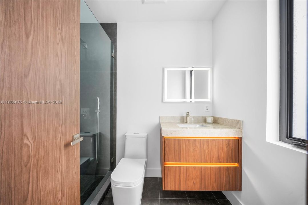 Active With Contract: $3,350,000 (5 beds, 5 baths, 3591 Square Feet)