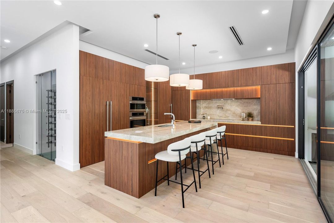 Active With Contract: $3,350,000 (5 beds, 5 baths, 3591 Square Feet)