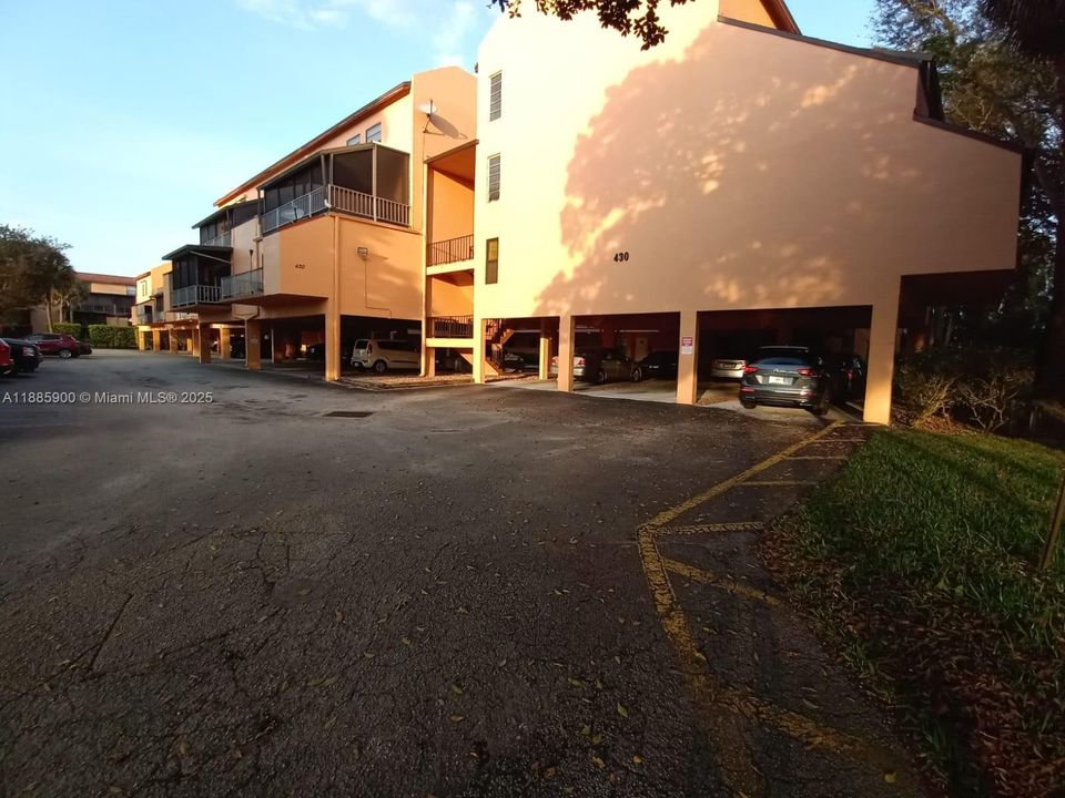 En Venta: $250,000 (2 camas, 2 baños, 1130 Pies cuadrados)