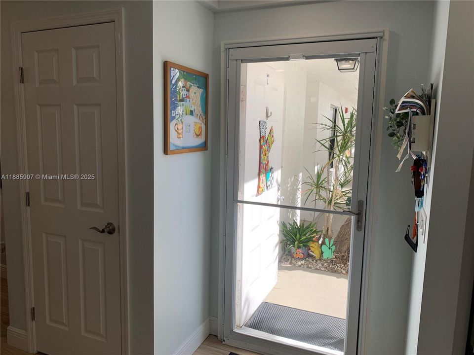 Storm Door with Glass and Screen