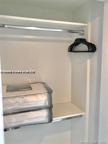 For Sale: $890,000 (2 beds, 3 baths, 1314 Square Feet)