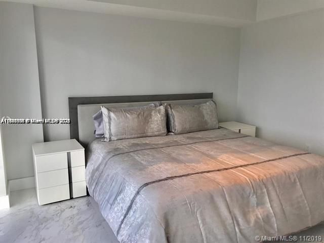 For Sale: $890,000 (2 beds, 3 baths, 1314 Square Feet)