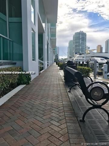 For Sale: $890,000 (2 beds, 3 baths, 1314 Square Feet)