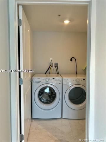 For Sale: $890,000 (2 beds, 3 baths, 1314 Square Feet)