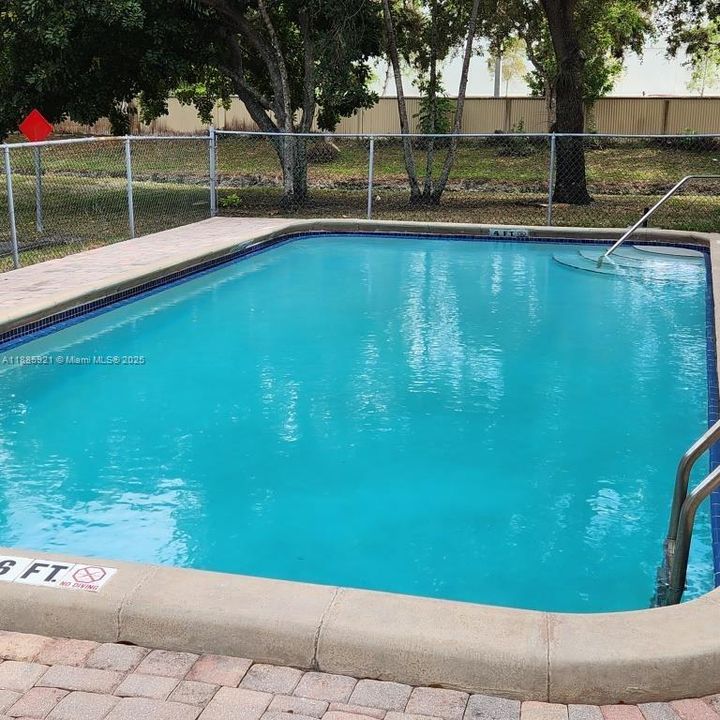 En Venta: $227,500 (2 camas, 2 baños, 972 Pies cuadrados)