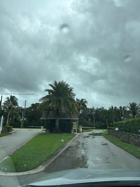 Activo con contrato: $2,500 (2 camas, 2 baños, 1230 Pies cuadrados)