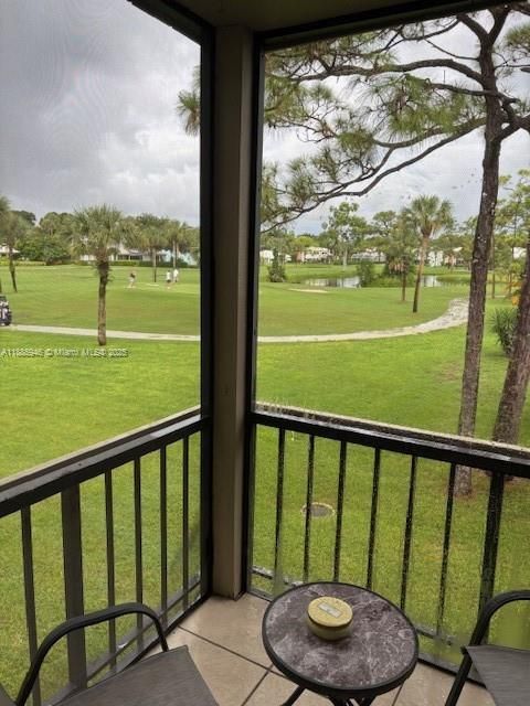 Activo con contrato: $2,500 (2 camas, 2 baños, 1230 Pies cuadrados)